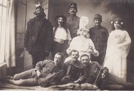 Antonín a Jaroslav Zámečníkovi - s houslemi cca1920