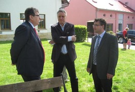 Odhalení pomníku - Vesnice roku 2015 ve Stračově foto Klika