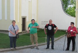 Areál zámku s bazilikou Nanebevzetí Panny Marie a sv. Mikuláše (Bous)