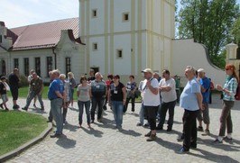 Areál zámku s bazilikou Nanebevzetí Panny Marie a sv. Mikuláše (Bous)
